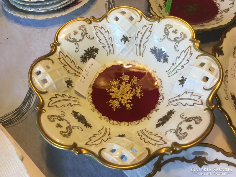 Reichenbach bowl with openwork edge, 28 cm, large serving dish 32.5 cm, 2 pieces 24 cm, display case