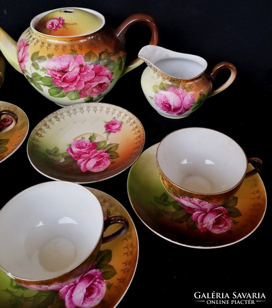 Dt/289. Antique rose tea set