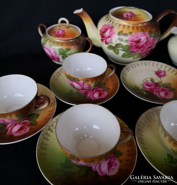 Dt/289. Antique rose tea set
