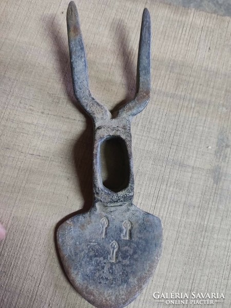 Antik kapafej különleges kovács mesterjeggyel