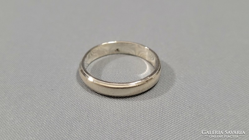 Ezüst karika gyűrű 2,4 g