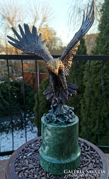 Repülő sas - nagyméretű bronz szobor műalkotás