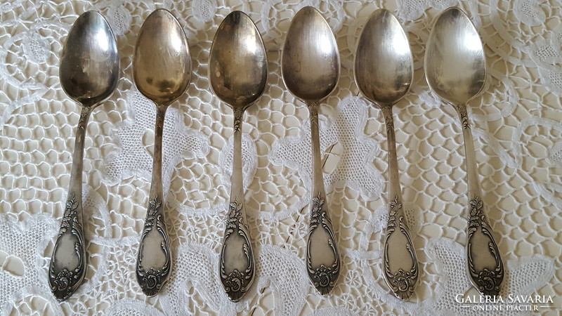 Beautiful Russian cutlery set of 18 pieces.
