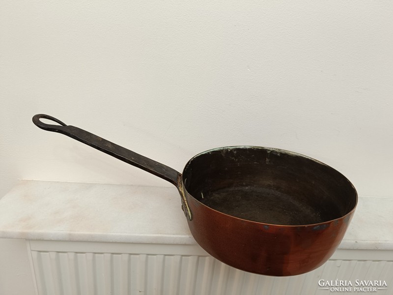 Antique tinned kitchen utensil red copper pan with large handle and leg with iron ear 968 7630