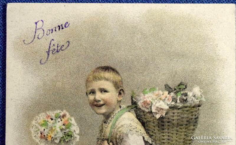 Antik A&M B üdvözlő képeslap kisfiú háti virágos kosárral  csokorral