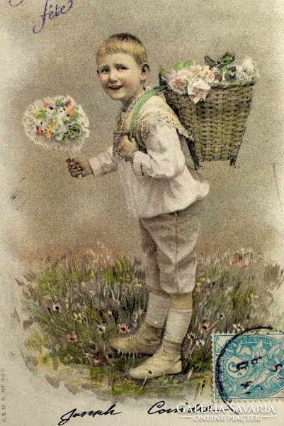 Antik A&M B üdvözlő képeslap kisfiú háti virágos kosárral  csokorral
