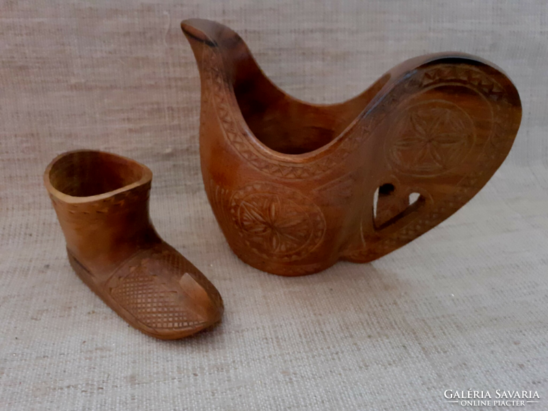A gift for a discerning folk carved drinker with a carved shoe