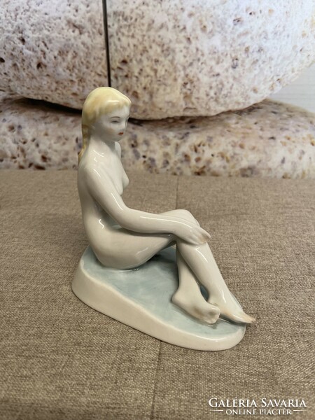 Zsolnay porcelain female nude a52
