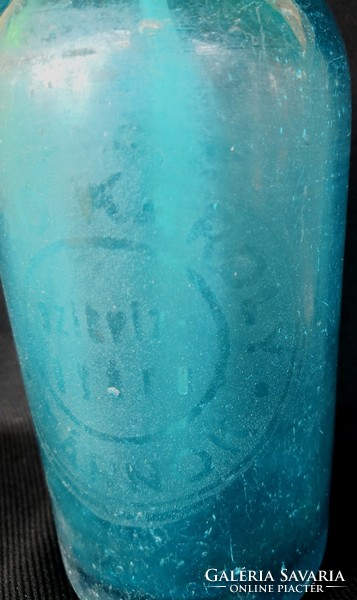 Dt/305. – Retro 1 liter blue soda bottle