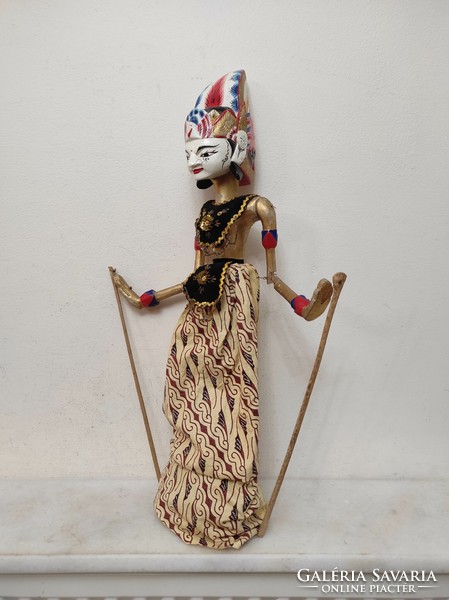 Antique puppet Indonesia Indonesian Javanese typical Jakarta batik costume marionette 581 7572