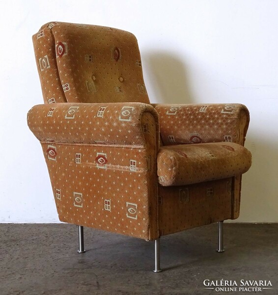 1N801 old retro armchair