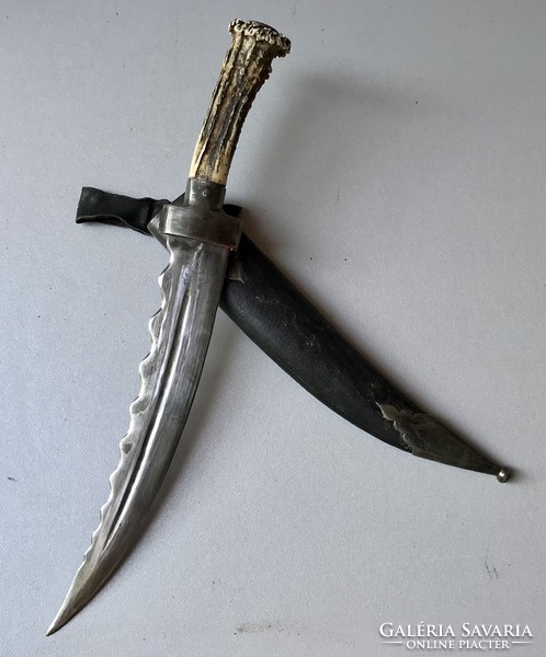 Hunting dagger knife