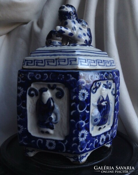 Kínai japán Budhista kék fehér porcelán füstölő foo kutya oroszlán doboz láda tea tartó Feng Shui