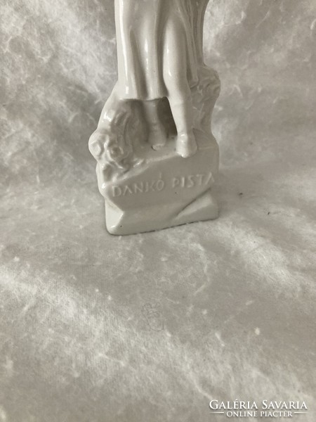 Porcelain figure, sculpture / Dankó pista