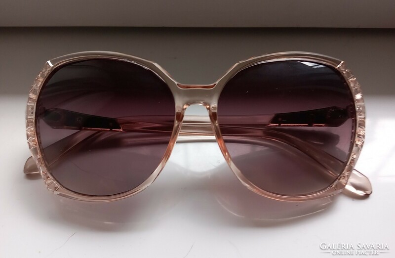 Women's sunglasses