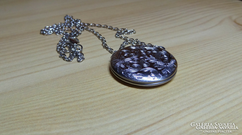 Medical steel engraved pendant with chain