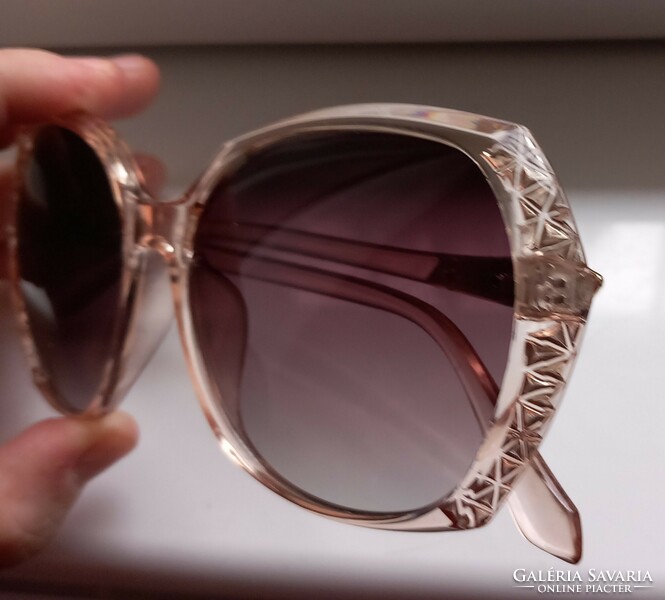 Women's sunglasses