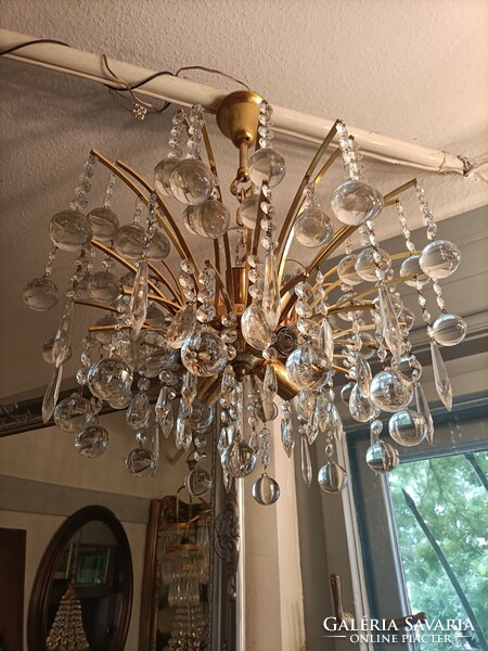 Crystal spherical crystal chandelier