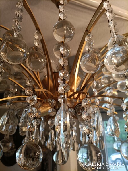 Crystal spherical crystal chandelier