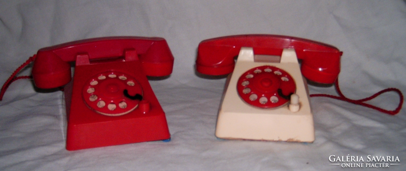 Retro gyerek játék telefon 2 db