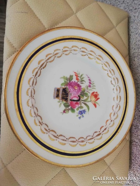 Porcelain decorative plate with flower basket