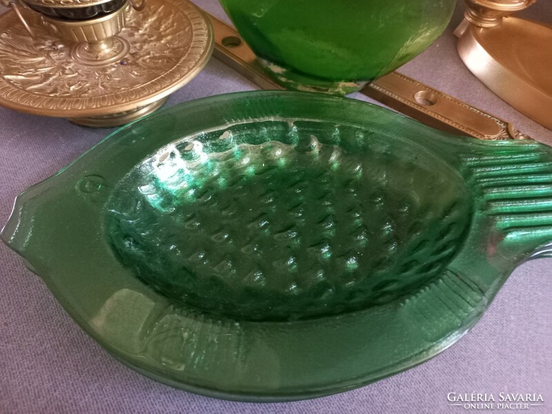 Különleges zöld üveg halas tányér 4 db, nagyobb