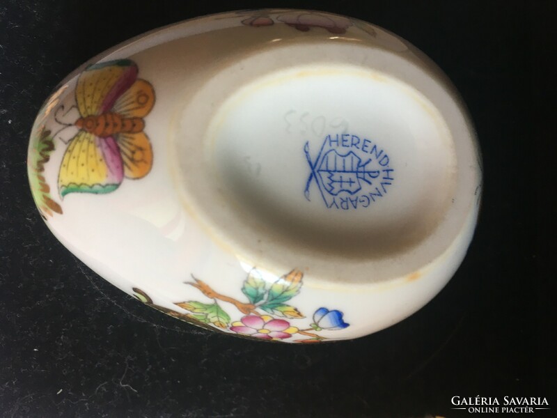 Herend porcelain, victorian pattern/1940s mark/egg