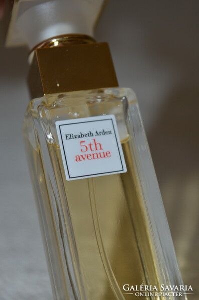 Elizabeth Arden 5th Avenue Eau de Parfum Spray