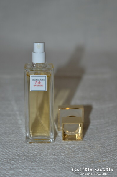 Elizabeth Arden 5th Avenue Eau de Parfum Spray