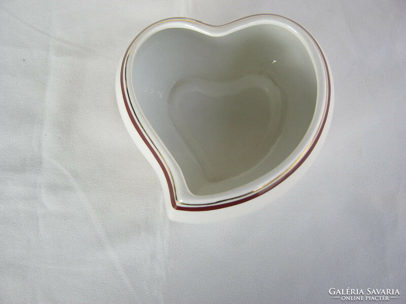 FIM Budapest porcelán szív alakú tálka