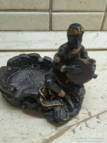 Wooden ashtray for sale! Wood carved Native American musician decorated ashtray