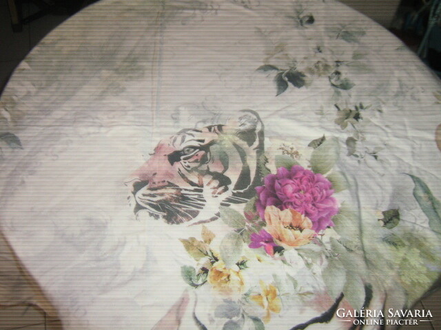 Beautiful vintage pink leopard print pillowcase