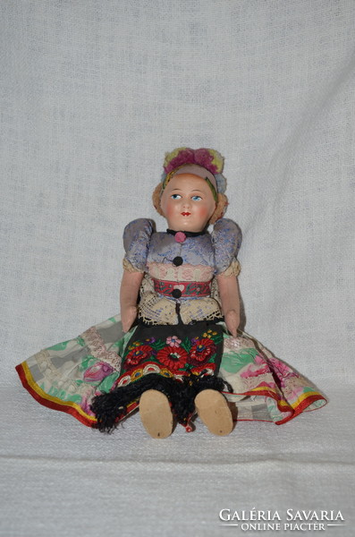 Old Matyó doll ( dbz 0060 )