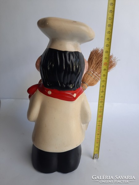 Funny chef figurine - wooden spoon holder