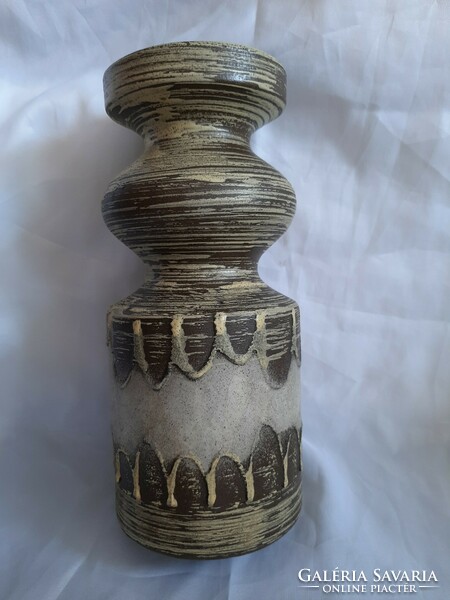 For sale is a retro 24cm high vase with a special shape