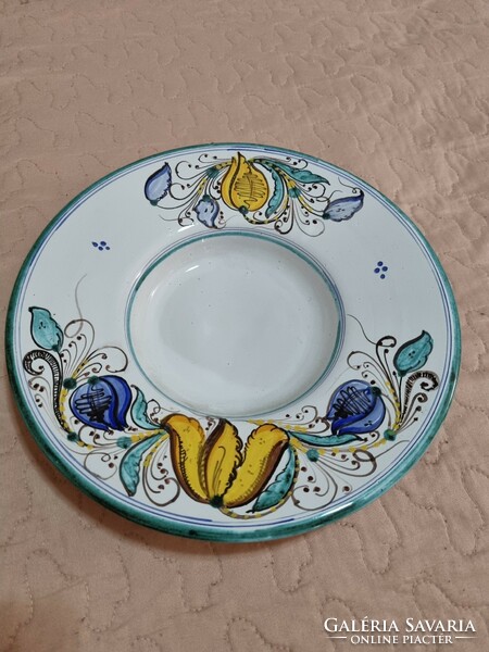 Habán glazed decorative wall plate