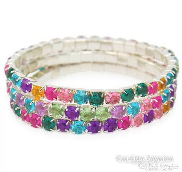 5 colorful crystal stone bracelets with the colors of summer