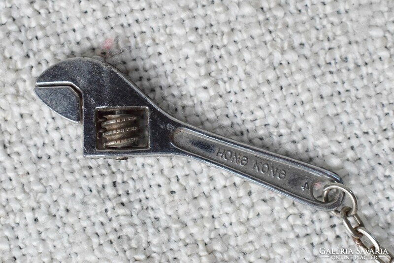 Key holder, adjustable spanner 7 cm + hanger