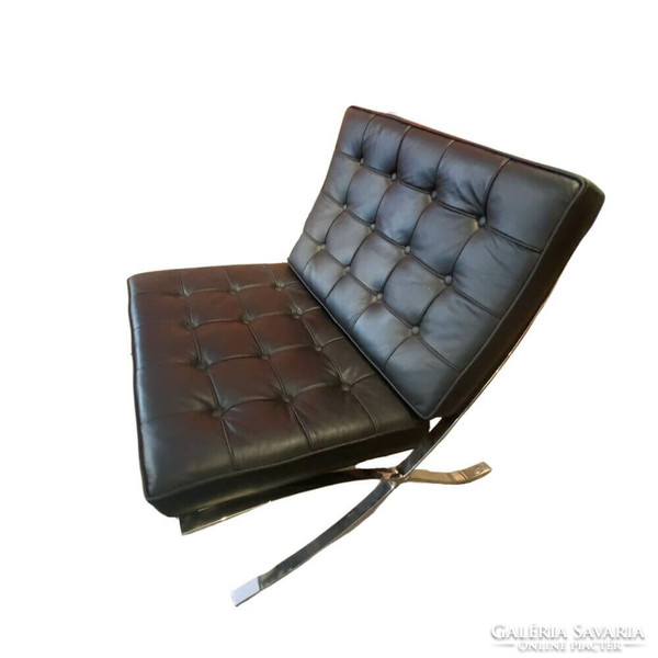 Barcelona leather chair (black) - b377