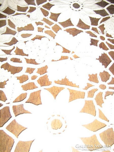 Beautiful hand-crocheted boat-shaped special floral vine lace tablecloth
