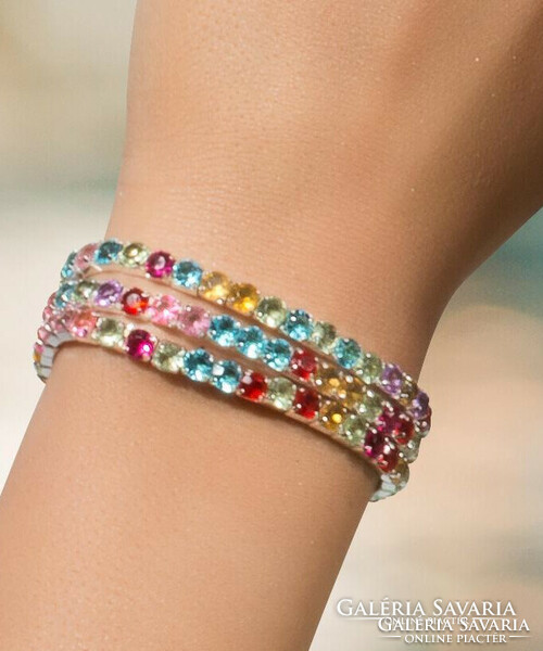 5 colorful crystal stone bracelets with the colors of summer