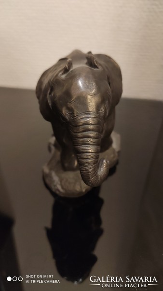 Elephant statue