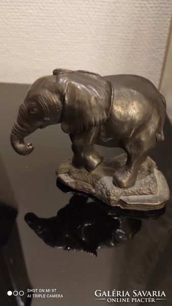 Elefánt szobor
