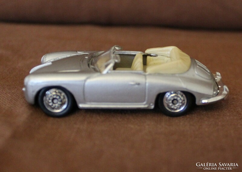 Matchbox ezüst Porsche