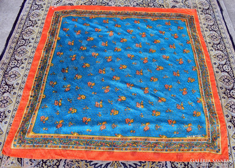 Silk scarf, puteri naina, 110 x 106 cm