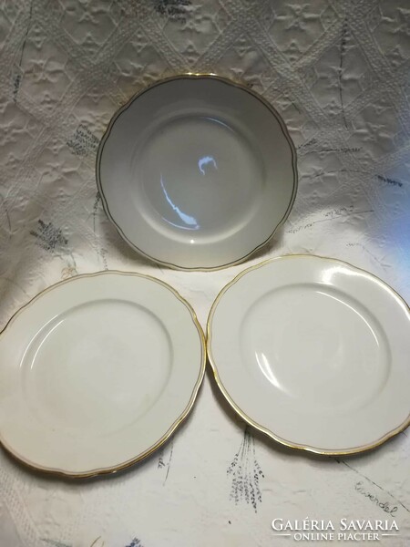 Porcelain small plate
