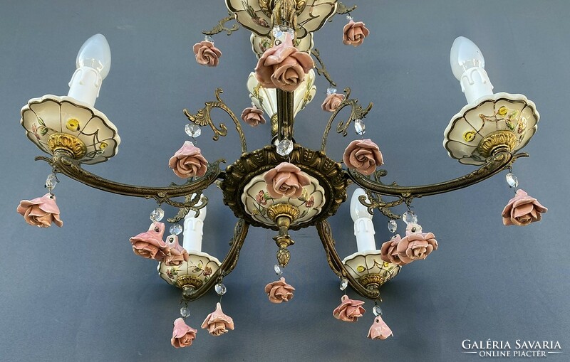 Chandelier with Venetian rose pendant.