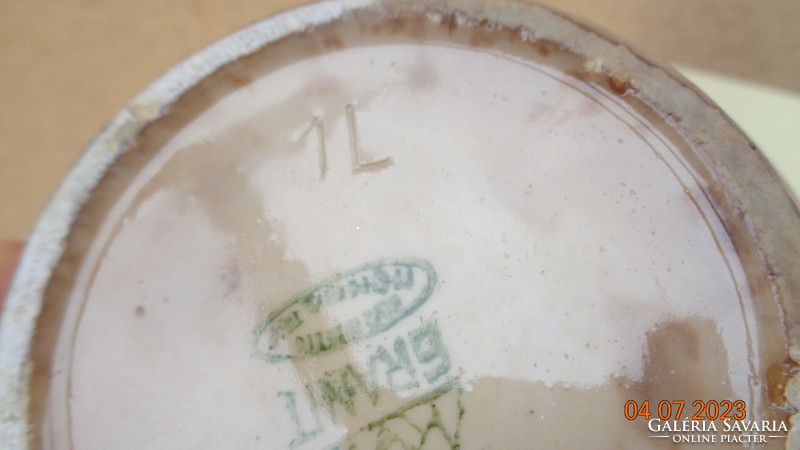 Szilke  , Gránit  , tört fehér  színben  , 1 literes , 13,5 cm