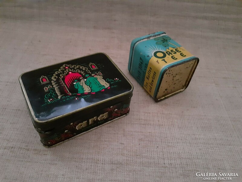 2 old tea plate boxes