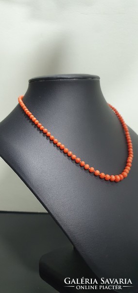 Antique Mediterranean noble coral necklace ii.